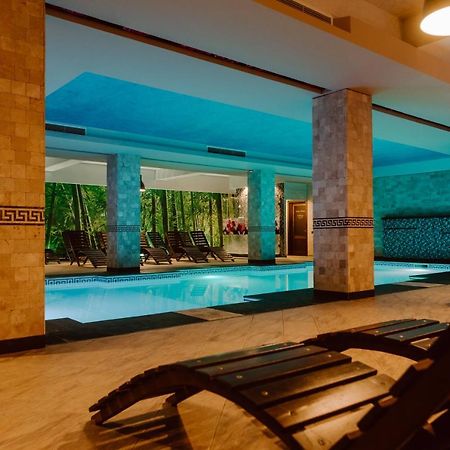 Boutique Hotel Cattaleya Бакэу Экстерьер фото