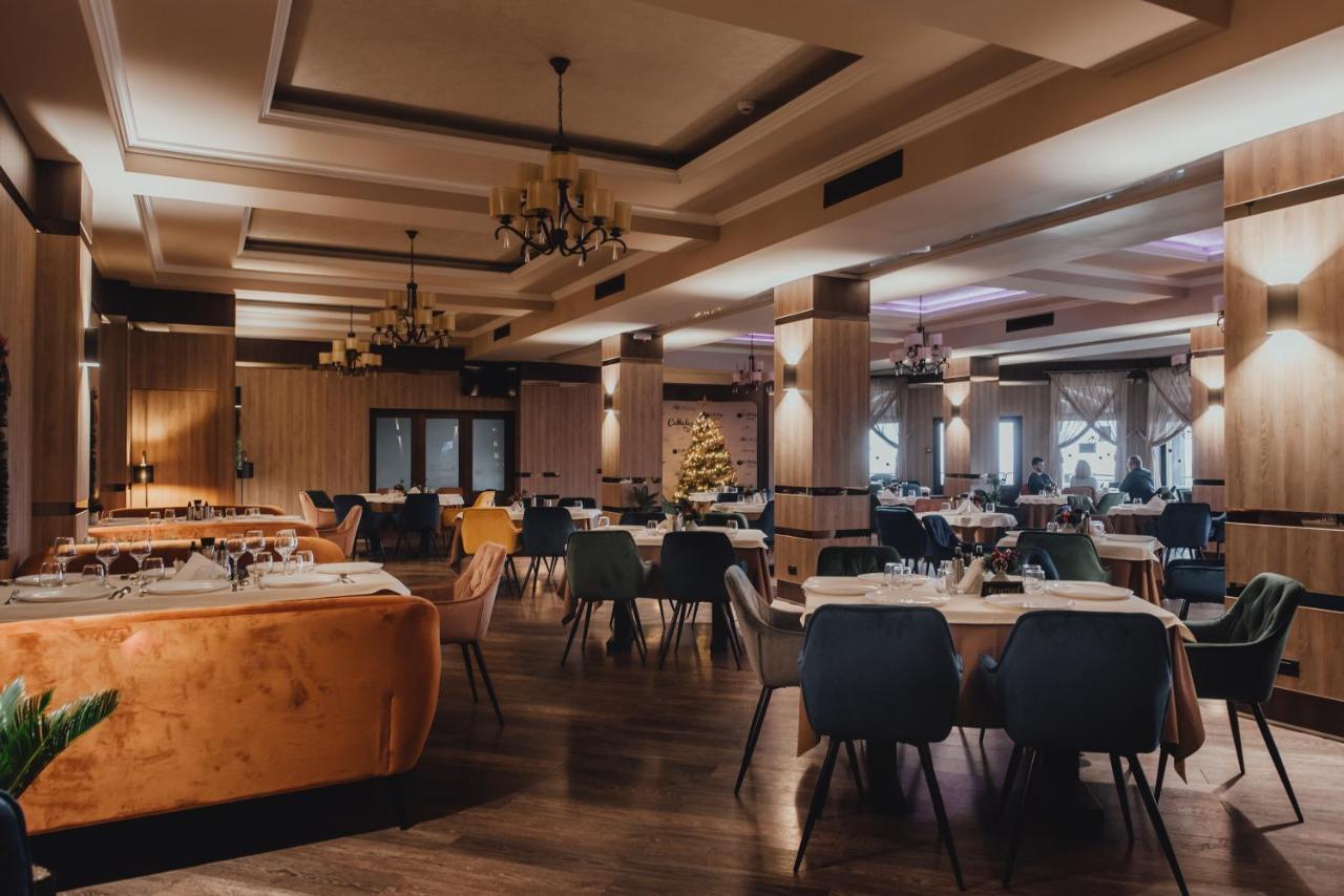 Boutique Hotel Cattaleya Бакэу Экстерьер фото