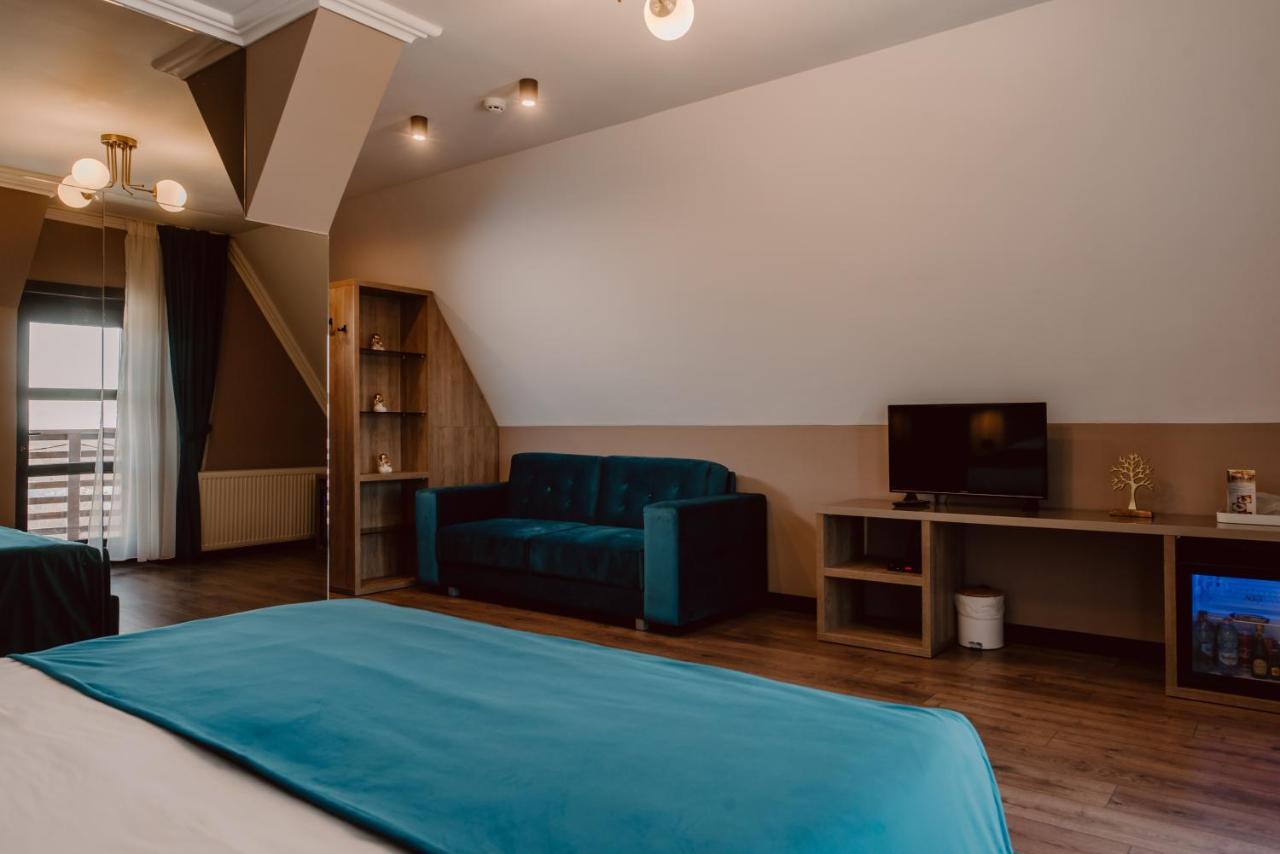Boutique Hotel Cattaleya Бакэу Экстерьер фото