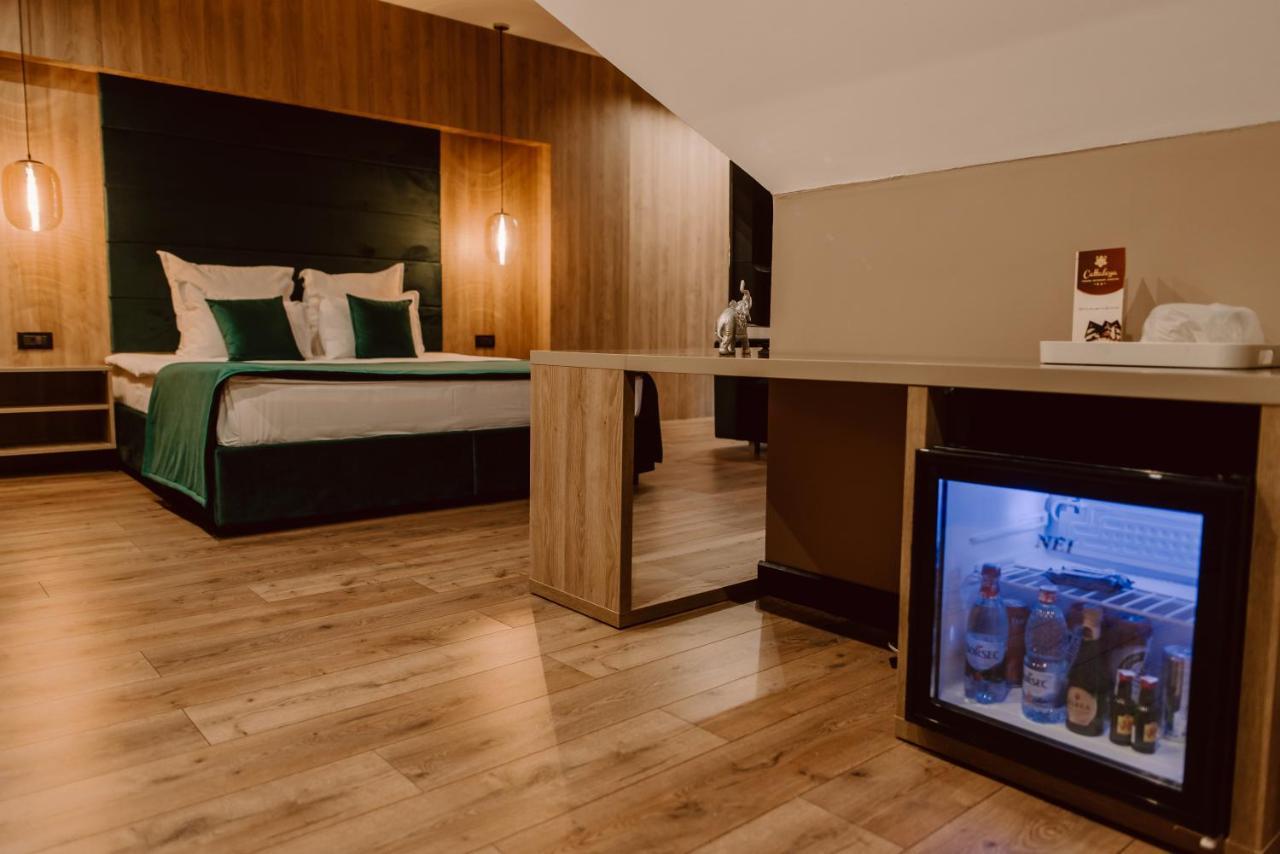 Boutique Hotel Cattaleya Бакэу Экстерьер фото